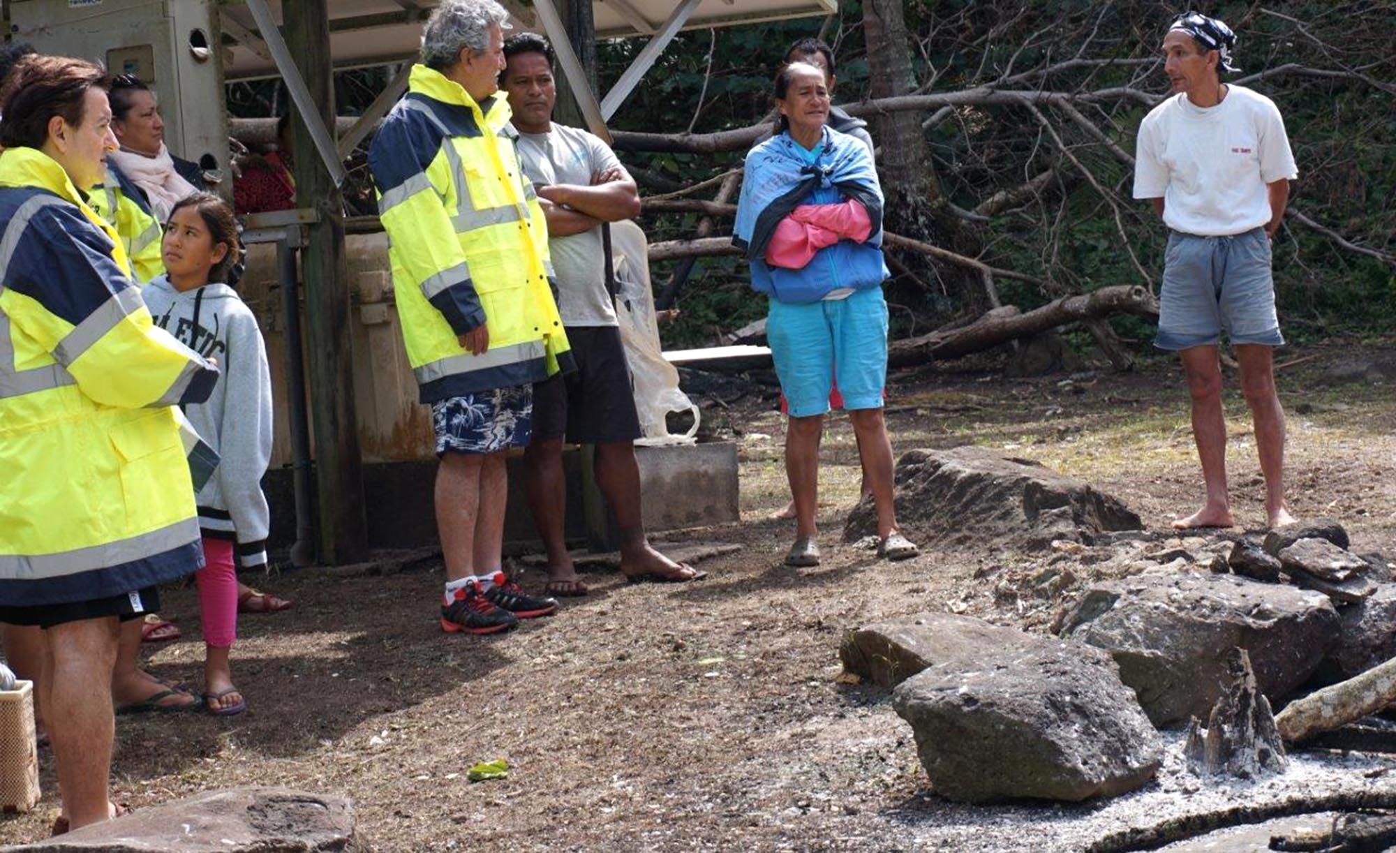 La délégation a également rendu visite à la famille sinistrée de l’incendie à Taravai.