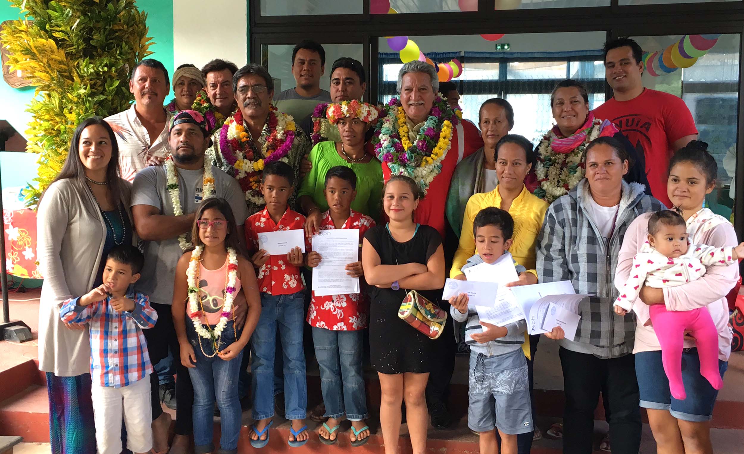 L’un des principaux objectifs de cette visite était la remise de clés à six familles bénéficiaires de fare OPH.