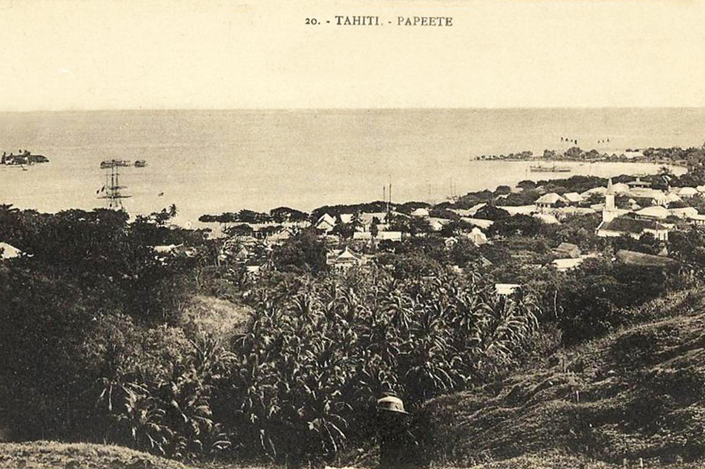Vue de Papeete depuis le mont Faiere à Sainte Amélie, vers 1880. Photo Georges Spitz.