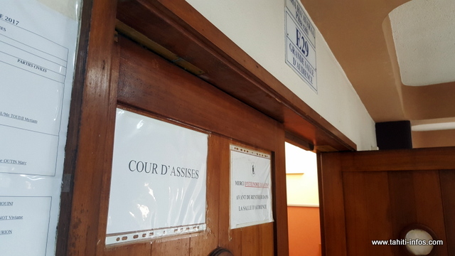 Le procès, qui s'est déroulé à huis clos, s'est achevé ce mardi par la condamnation ferme des deux parents.