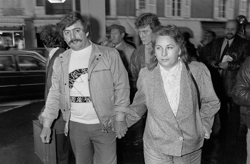 Bernard Laroche (ici à gauche) avait été le premier suspect de l'affaire avant d'être libéré en 1985 puis tué par son cousin Jean-Marie Villemin.