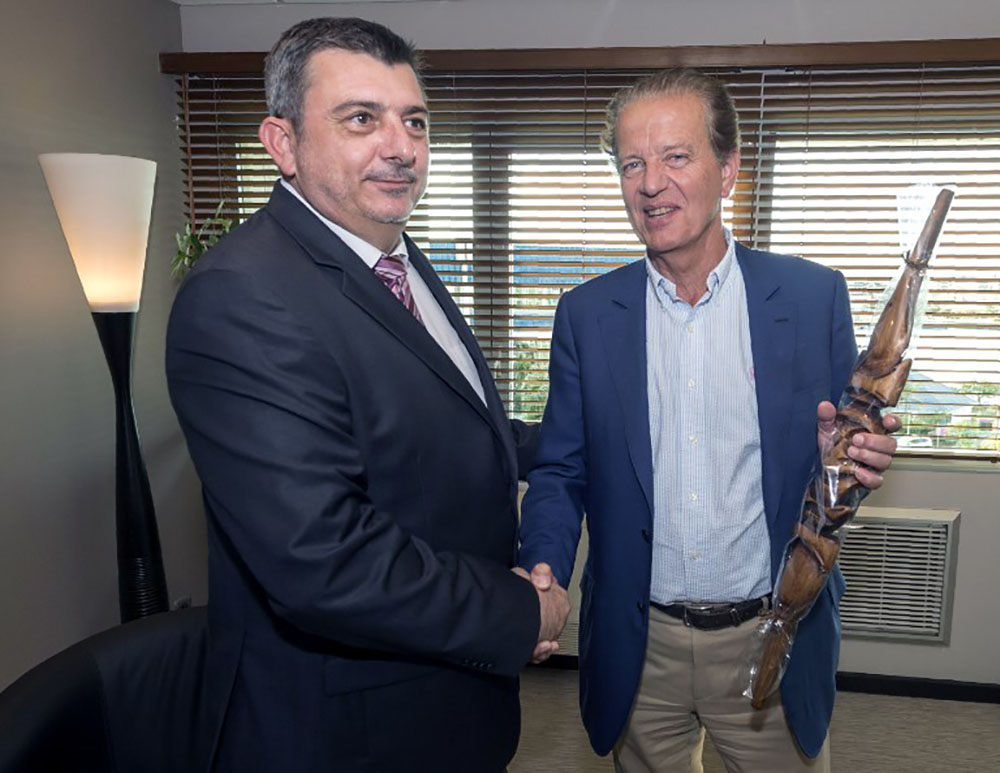 Philippe Germain (à droite) président sortant, représente la "Plateforme", du nom d'une alliance conclue entre les deux tours des élections législatives (photo d'illustration).