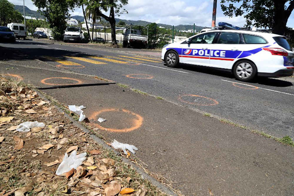 La Réunion: deux adolescents tués par une voiture devant un lycée