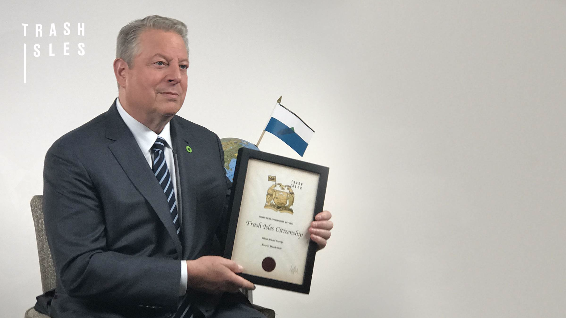 Le premier citoyen de ce pays est l'ancien vice-président américain Al Gore. Il prête son "image" à la campagne.