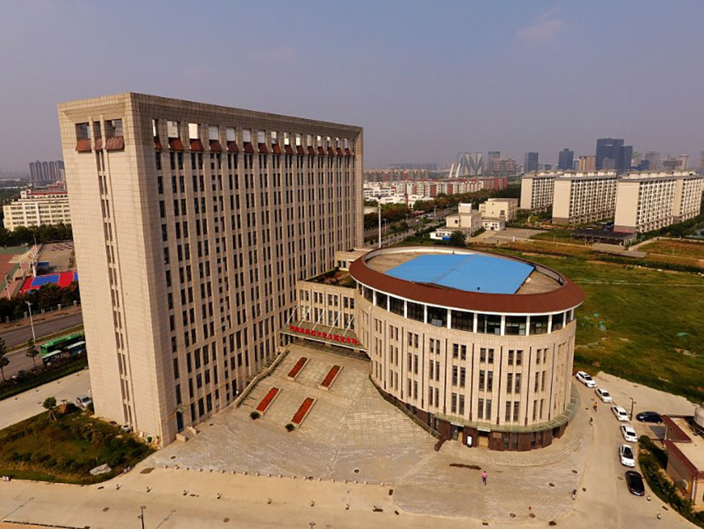 Chine: une fac en forme de WC géants