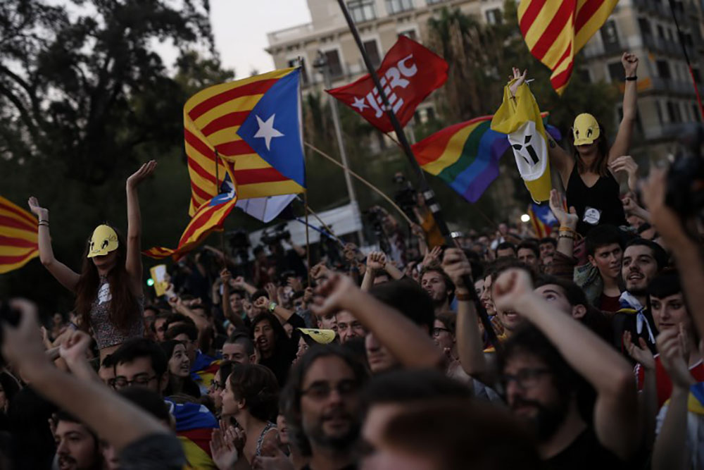 Catalogne: les étudiants dans la rue, appels au civisme