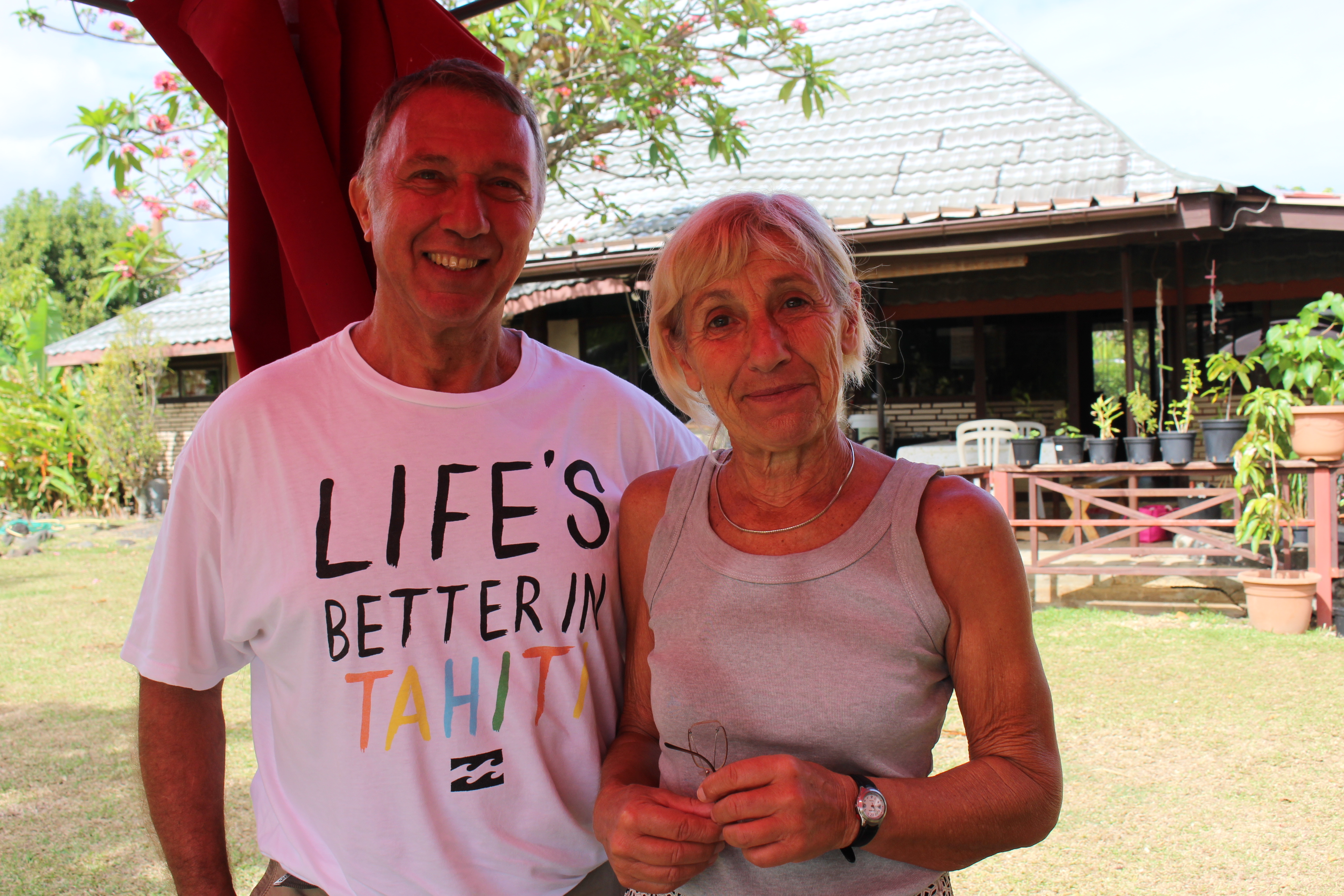 Régis Plichart de l'association Proscience, maître d'œuvre local de l'organisation de la fête de la science en Polynésie et Bernadette Bensaude-Vincent, professeure de philosophie des sciences et des techniques.