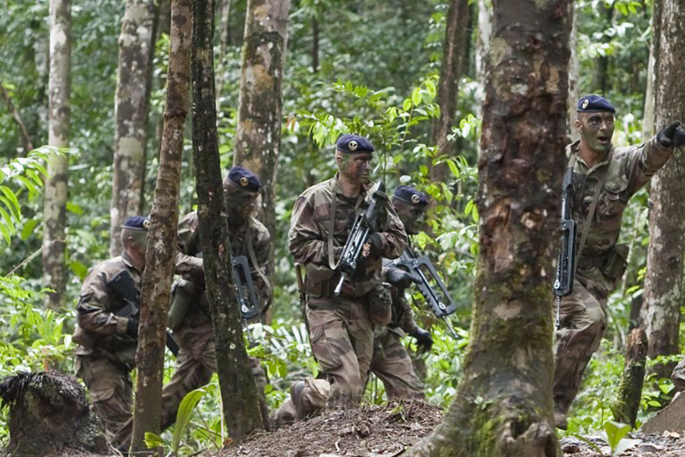 Des militaires du Rima et des gendarmes participent à un entraînement d'action.