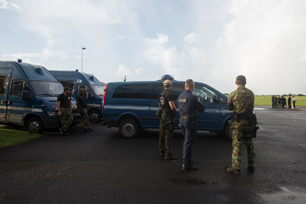 Guadeloupe: deux suspects d'un meurtre se rendent aux forces de l'ordre