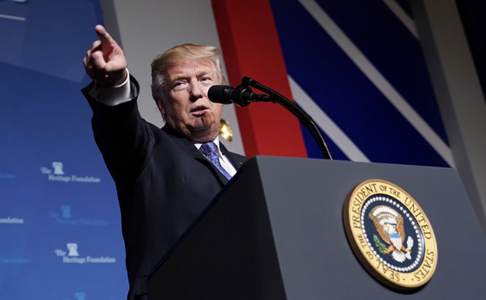 Un second juge américain bloque le dernier décret migratoire de Trump