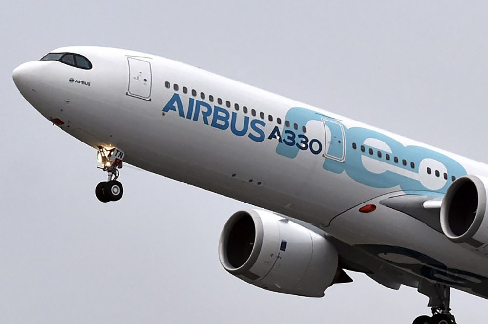 A Toulouse, Airbus lance son nouveau long courrier, l'A330neo