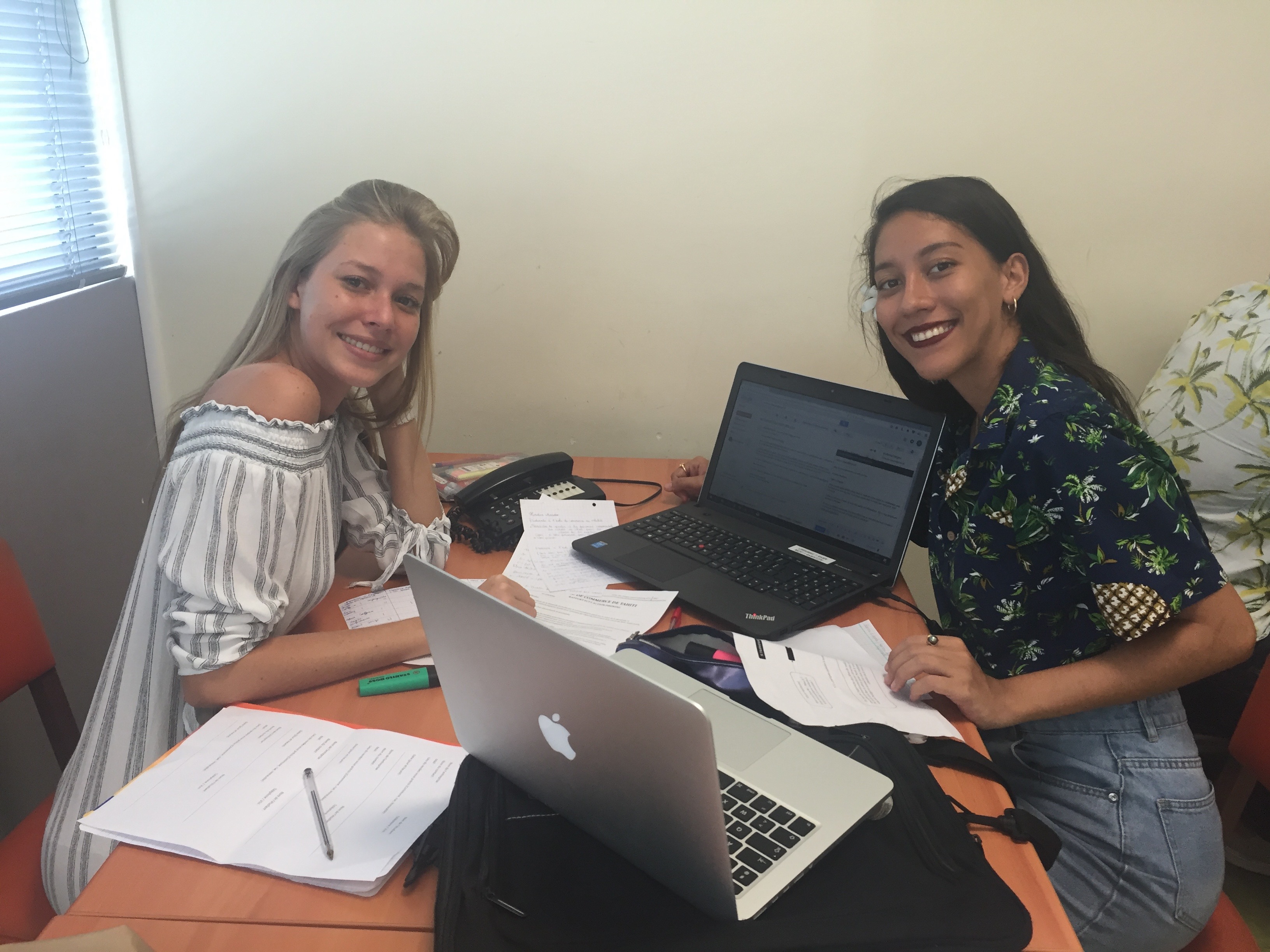 Hinatea Maretto et Laetitia Malet, étudiantes de 1ère année à l'ECT.