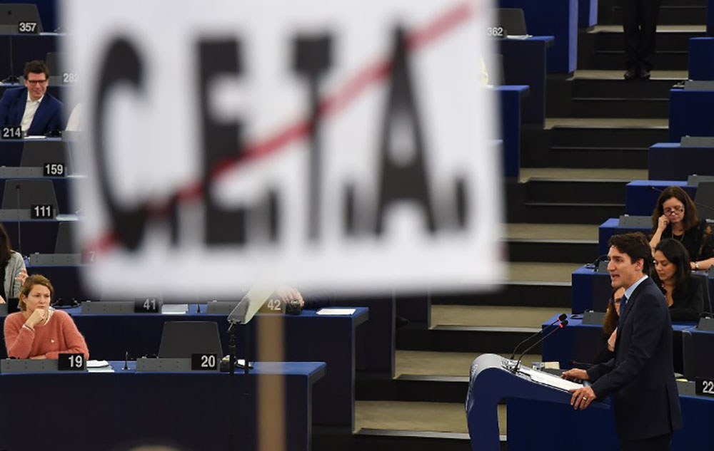 Un plan d'action pour "surveiller" le Ceta, sans réelles garanties