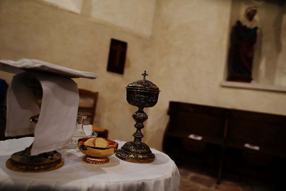 France: le tronc connecté de Ste-Thérèse de Lisieux dope les ventes de cierges