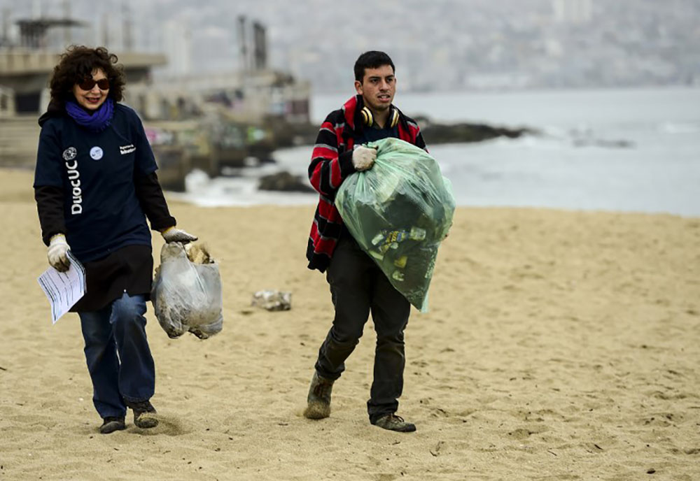 Le Chili veut interdire l'usage des sacs plastique sur ses côtes