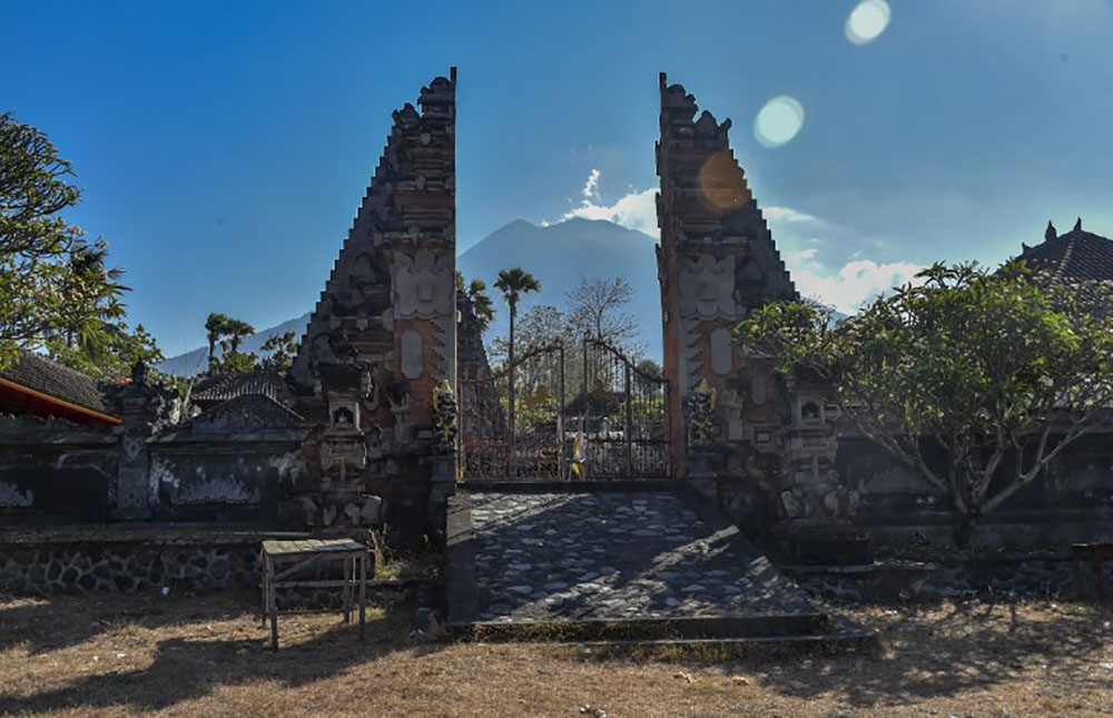 Volcan à Bali: le niveau d'alerte abaissé