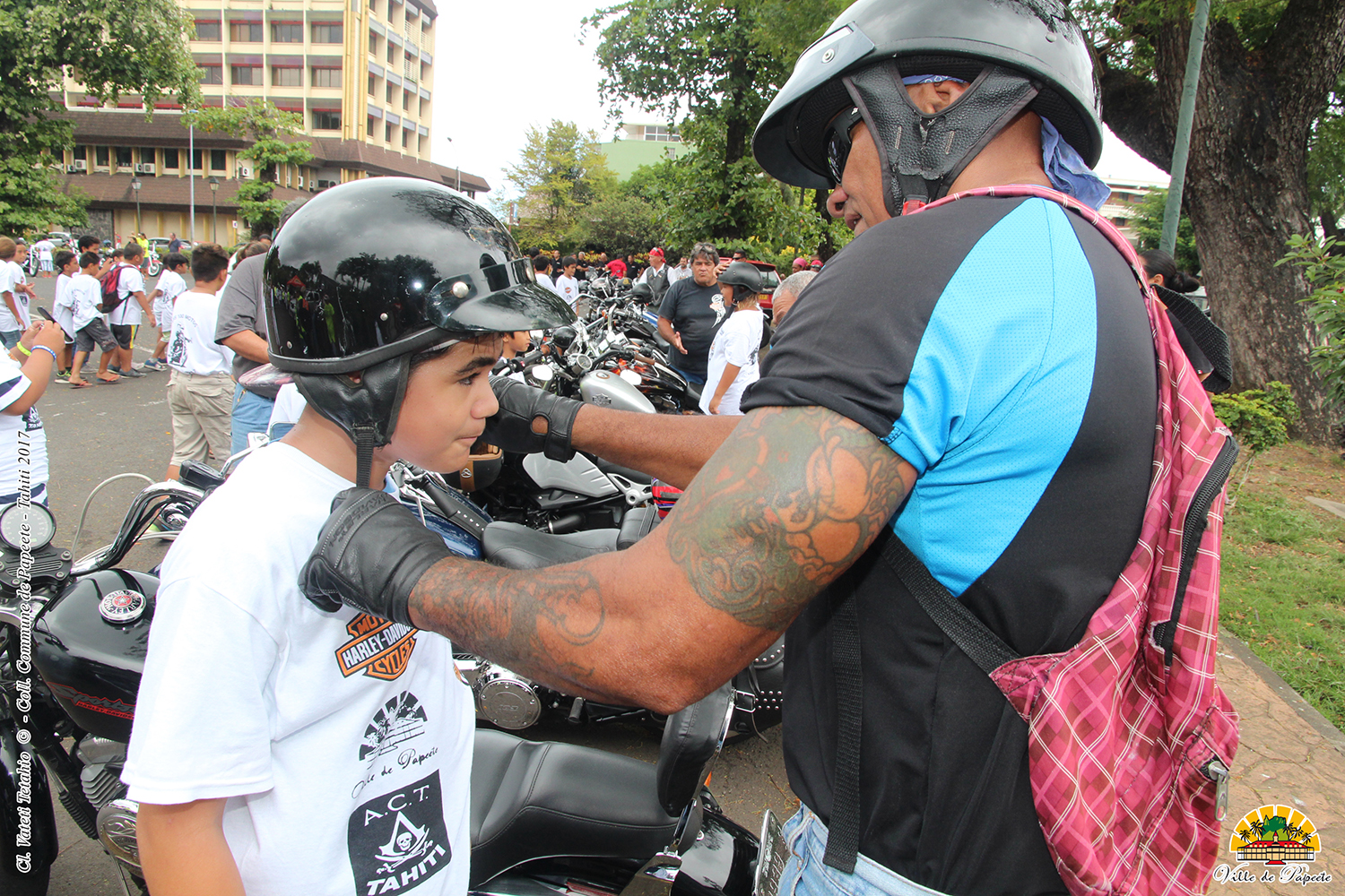 Les 100 motos de l’amitié à Papeete