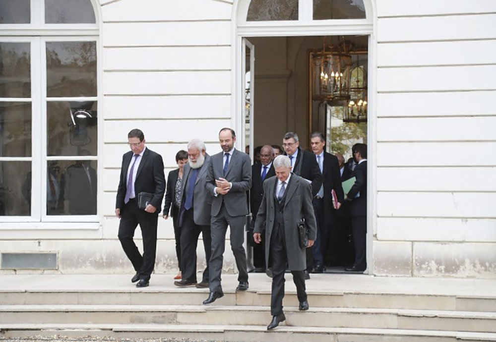 Les élus calédoniens à Matignon pour préparer le référendum d'autodétermination