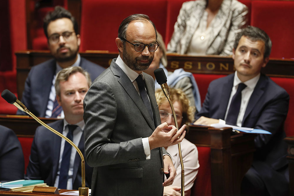 Edouard Philippe défend "le réflexe outre-mer" dans son gouvernement