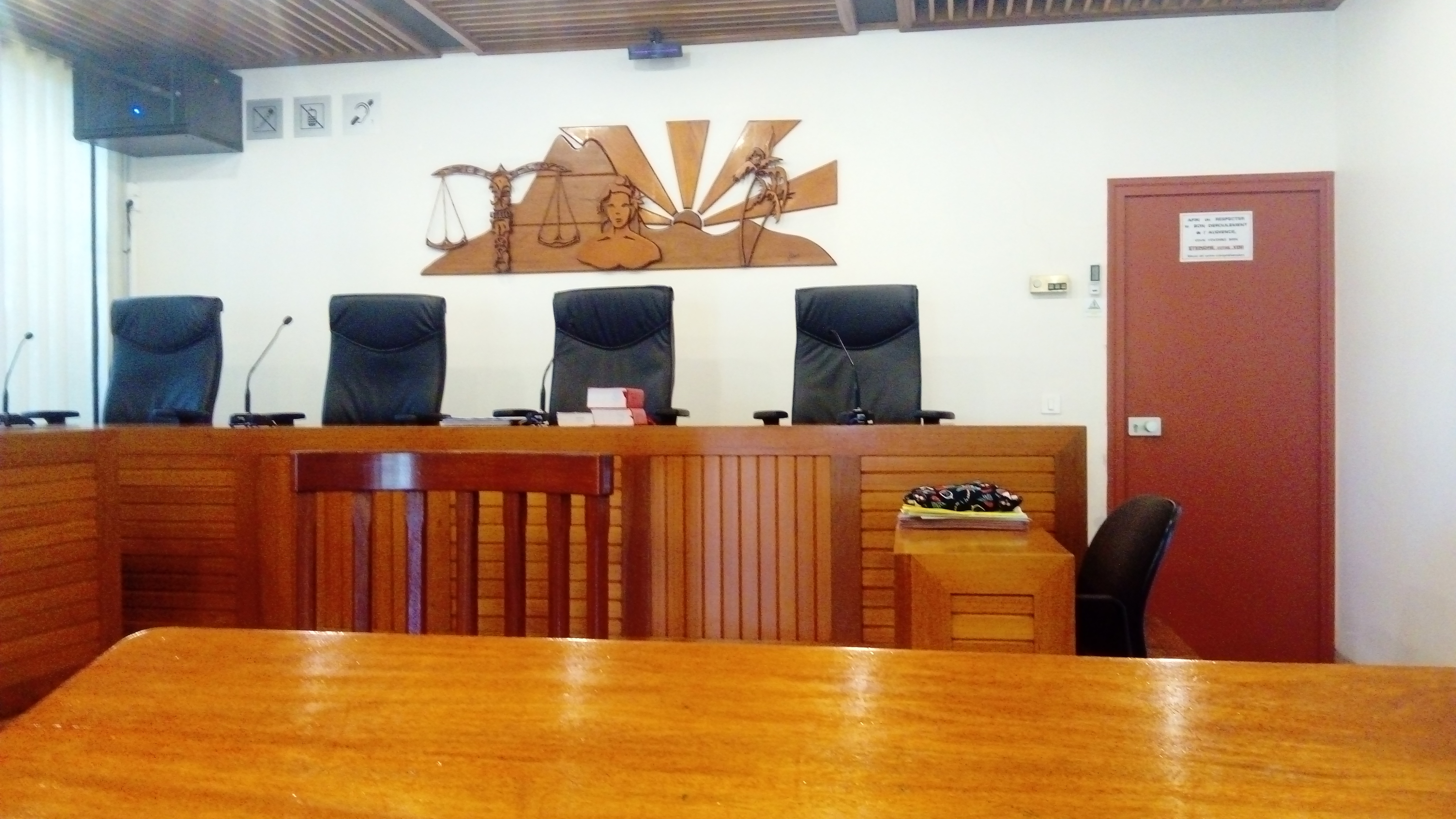 L’expertise psychiatrique du prévenu, qui a fait pas moins de 11 séjours en service spécialisé, a relevé de nombreux troubles.