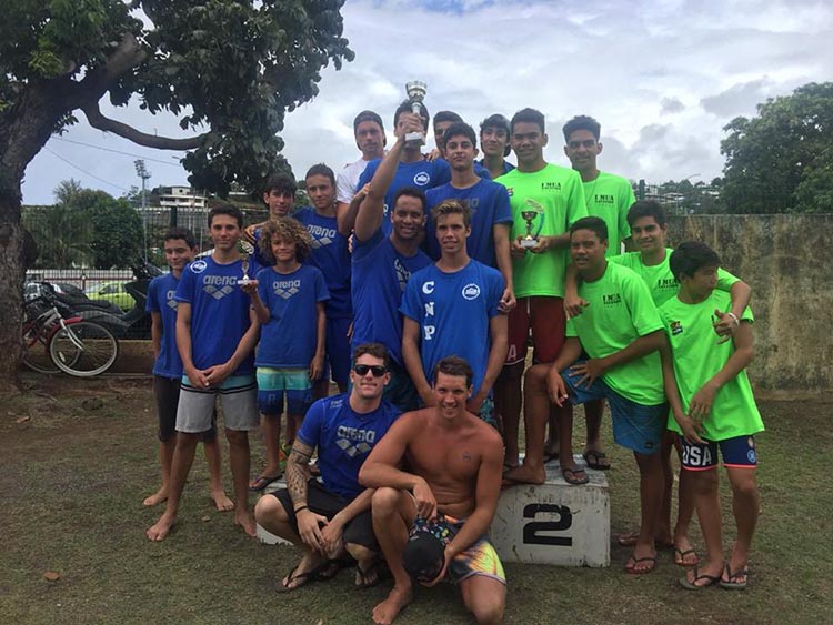 Le podium par équipe (garçons)