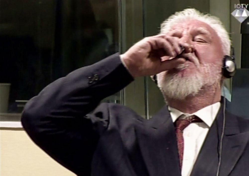 Drame inédit au TPIY où un des accusés meurt après avoir avalé du "poison"