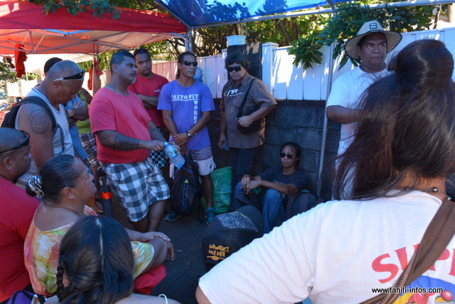 Aujourd'hui, les grévistes attendent des preuves écrites pour le reclassement des 15 salariés concernés par la procédure d'externalisation.