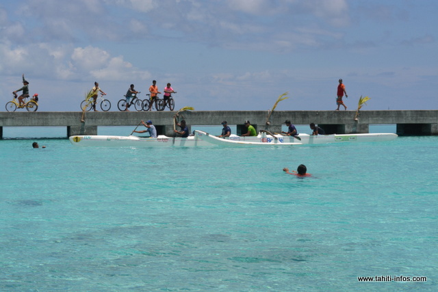 La délégation de Rangiroa repart avec 5 médailles d'or, dans la catégorie va'a.