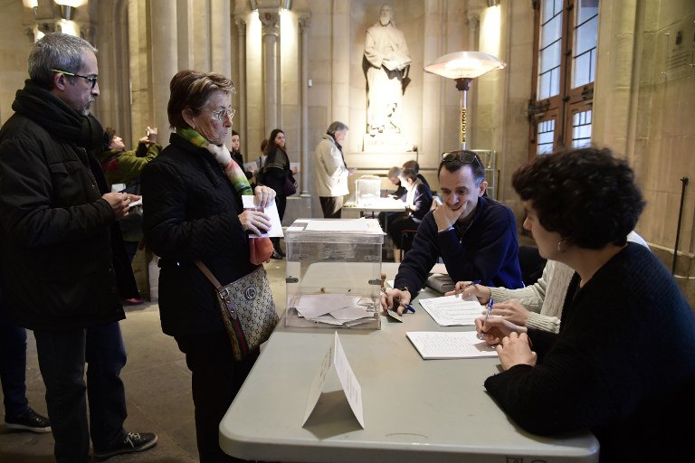 La Catalogne décide si les indépendantistes reviennent au pouvoir