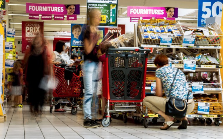 Le profil des surendettés n'est pas le même qu'en France. Au fenua, la population des foyers surendettés se caractérise par la prédominance (deux tiers) de personnes vivant en couple et ayant au moins une personne à charge (74%) avec deux à trois personnes à charge en moyenne, indique l'Institut d'émission d'outre-mer. Photo : AFP