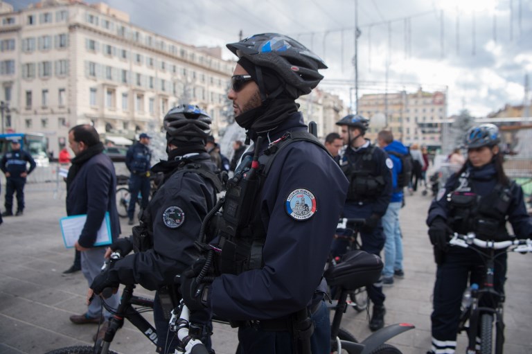 Une fusillade fait un mort et un blessé grave dans un quartier animé de Marseille