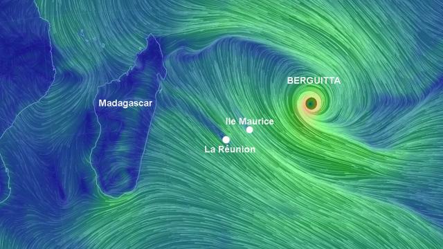 Pré-alerte cyclonique à la Réunion: Berguitta devient "cyclone tropical intense"
