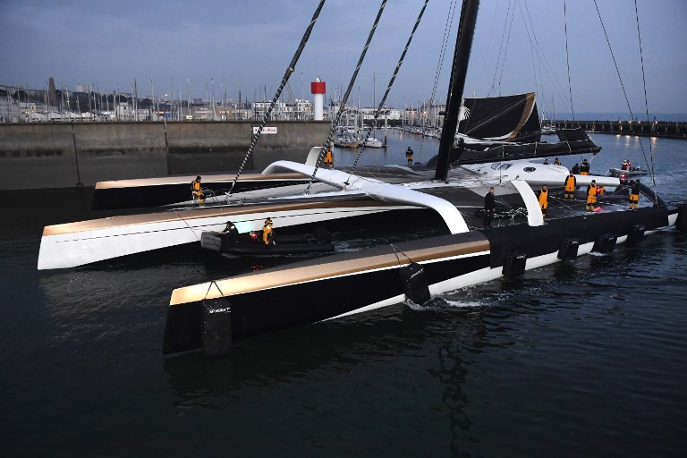 Trophée Jules Verne: la malchance poursuit Yann Guichard