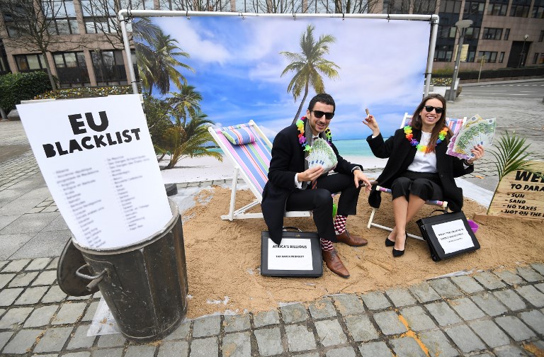 Paradis fiscaux: l'UE s'apprête à retirer Panama et 7 autres pays de sa liste noire