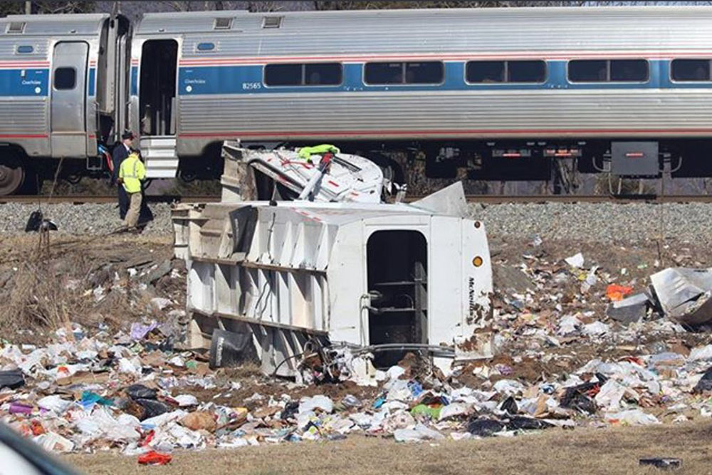 USA: un mort dans la collision d'un train d'élus républicains avec un camion
