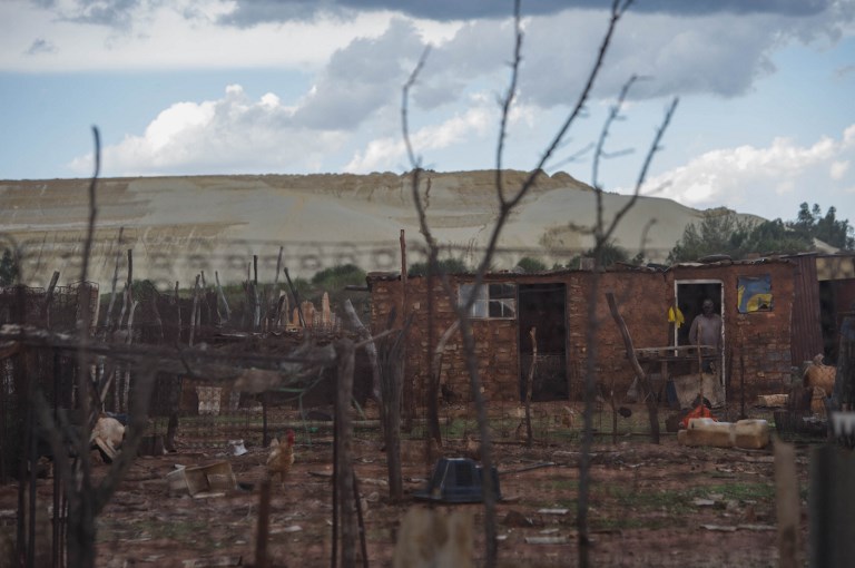 Afrique du Sud: 950 mineurs bloqués sous terre par une panne d'électricité