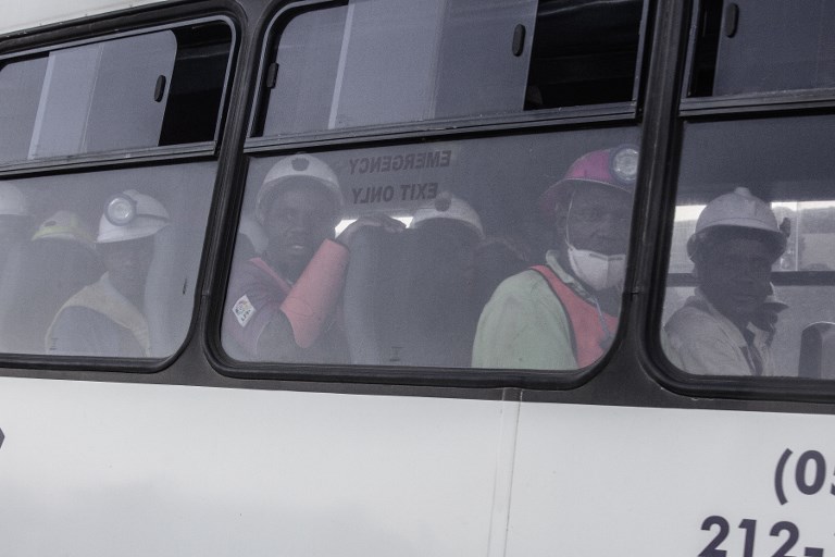 Afrique du Sud: un millier de mineurs secourus après 30 heures sous terre