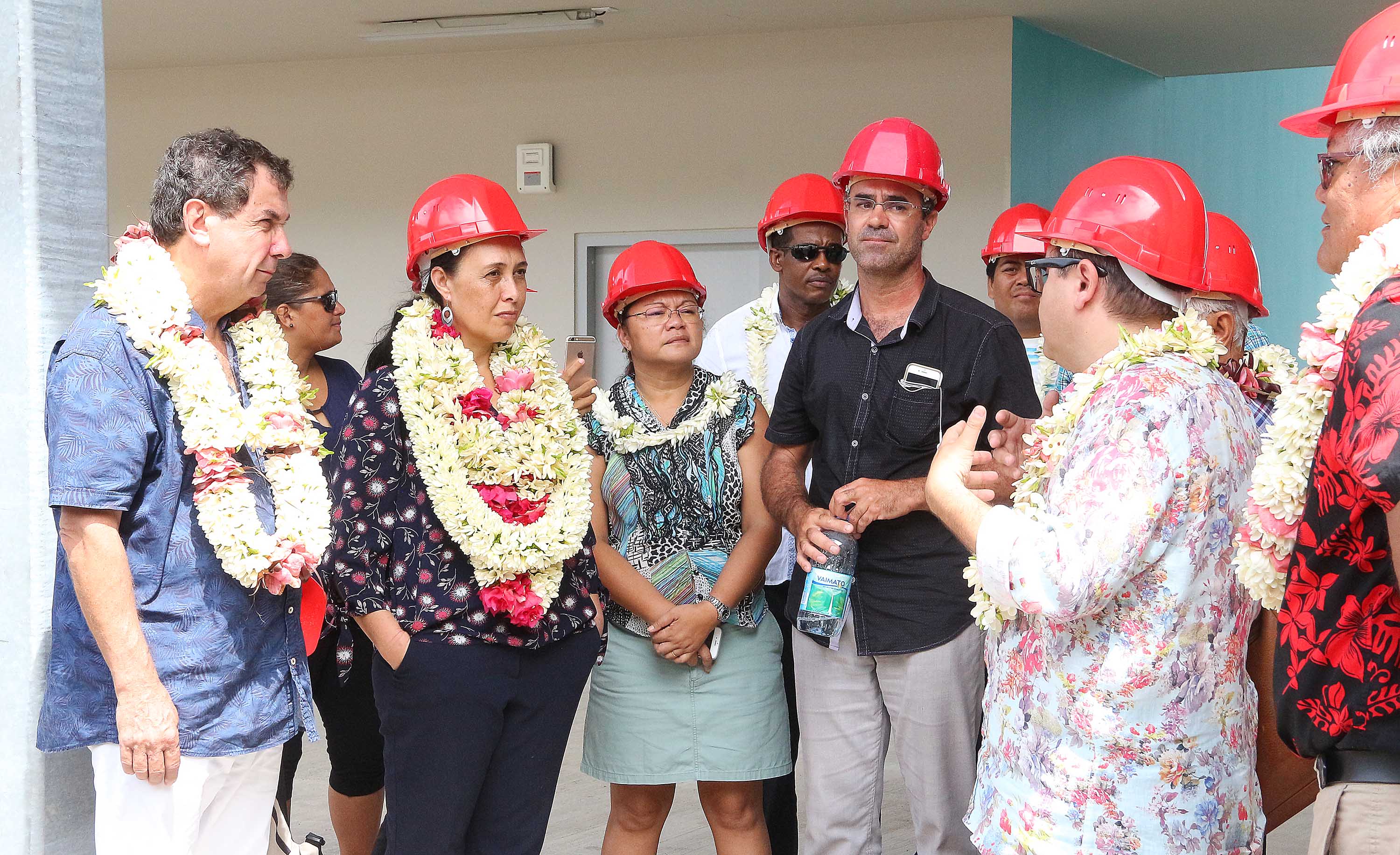 La ministre du Travail et de l’Education, Tea Frogier, était en visite vendredi, à Bora Bora, afin de faire un point sur le chantier du lycée et collège de l’île.