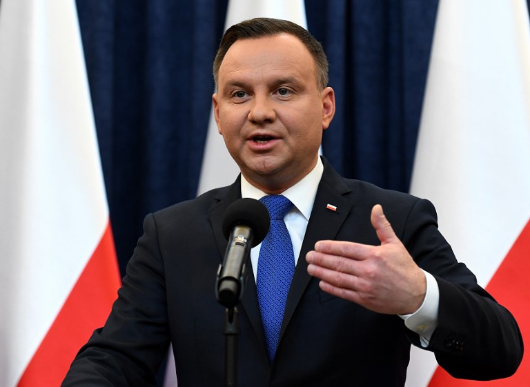 Pologne: le président Duda signera la loi controversée sur la Shoah