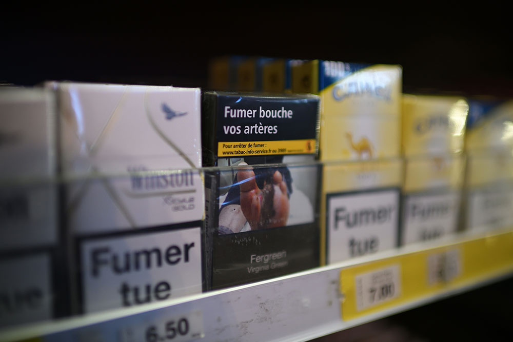 Cigarettes : des petits trous dans les filtres pour une grosse triche? 