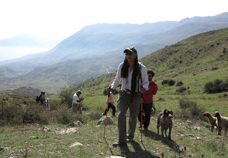 Le fils de l'écologiste mort en prison affirme que sa famille a été menacée
