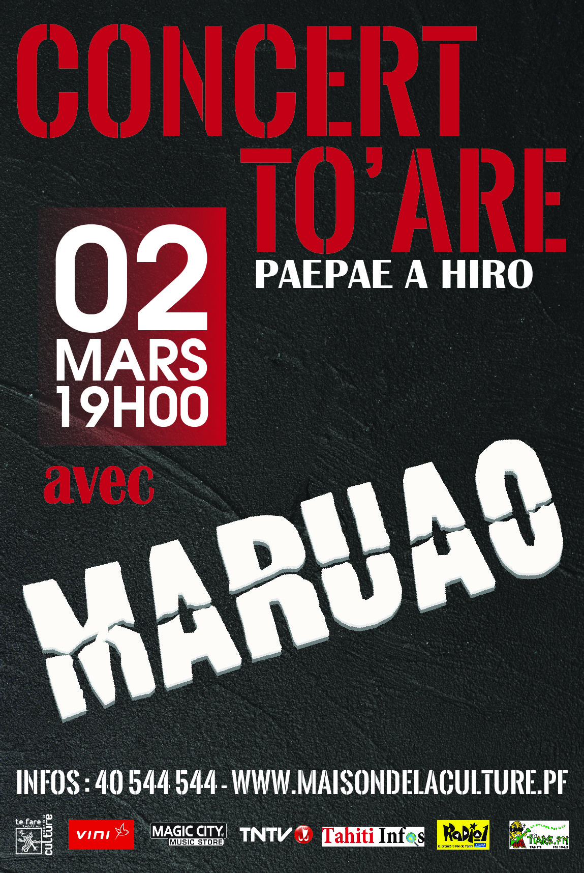 Maruao en concert sous le banian envoûtant du paepae a Hiro