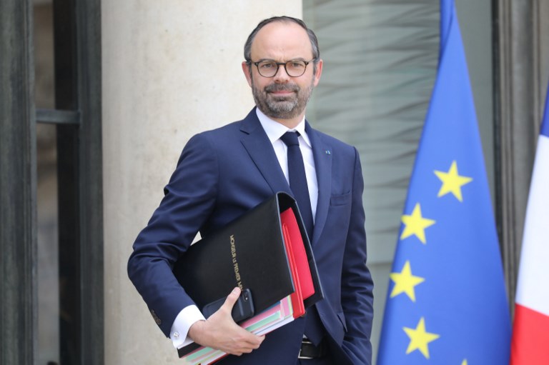 L'Etat "avance" et "agit" en Guyane, assure Edouard Philippe