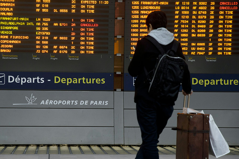 Grève à Air France: 50% des vols long-courriers au départ de Paris annulés jeudi