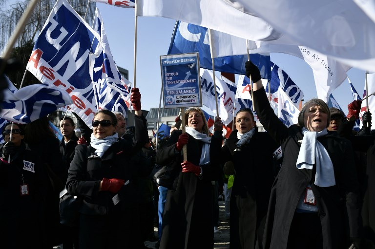 Les salariés d'Air France réclament leur "part du gâteau"