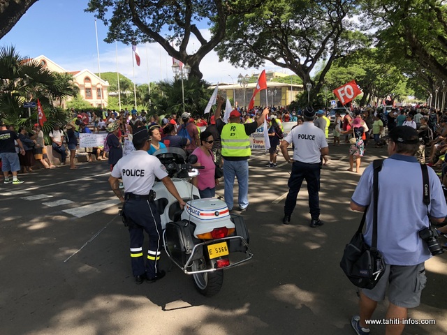 Le cortège s'est arrêté devant le Haut-commissariat.