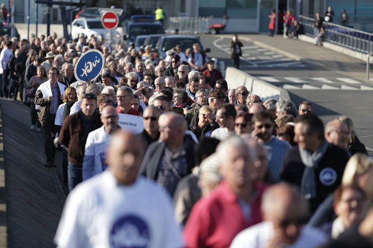 Air France: le bras de fer salarial se durcit, nouvelles grèves les 3 et 7 avril