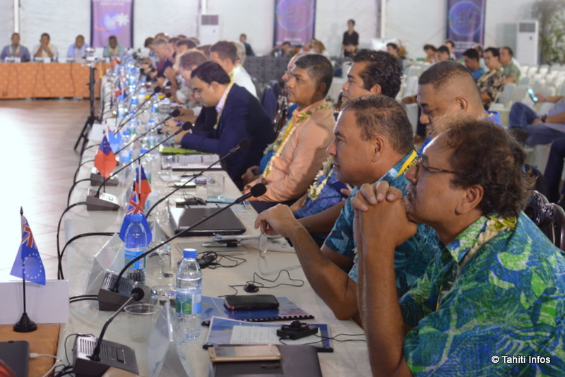 Niue et Tuvalu : petits pays en quête de développement