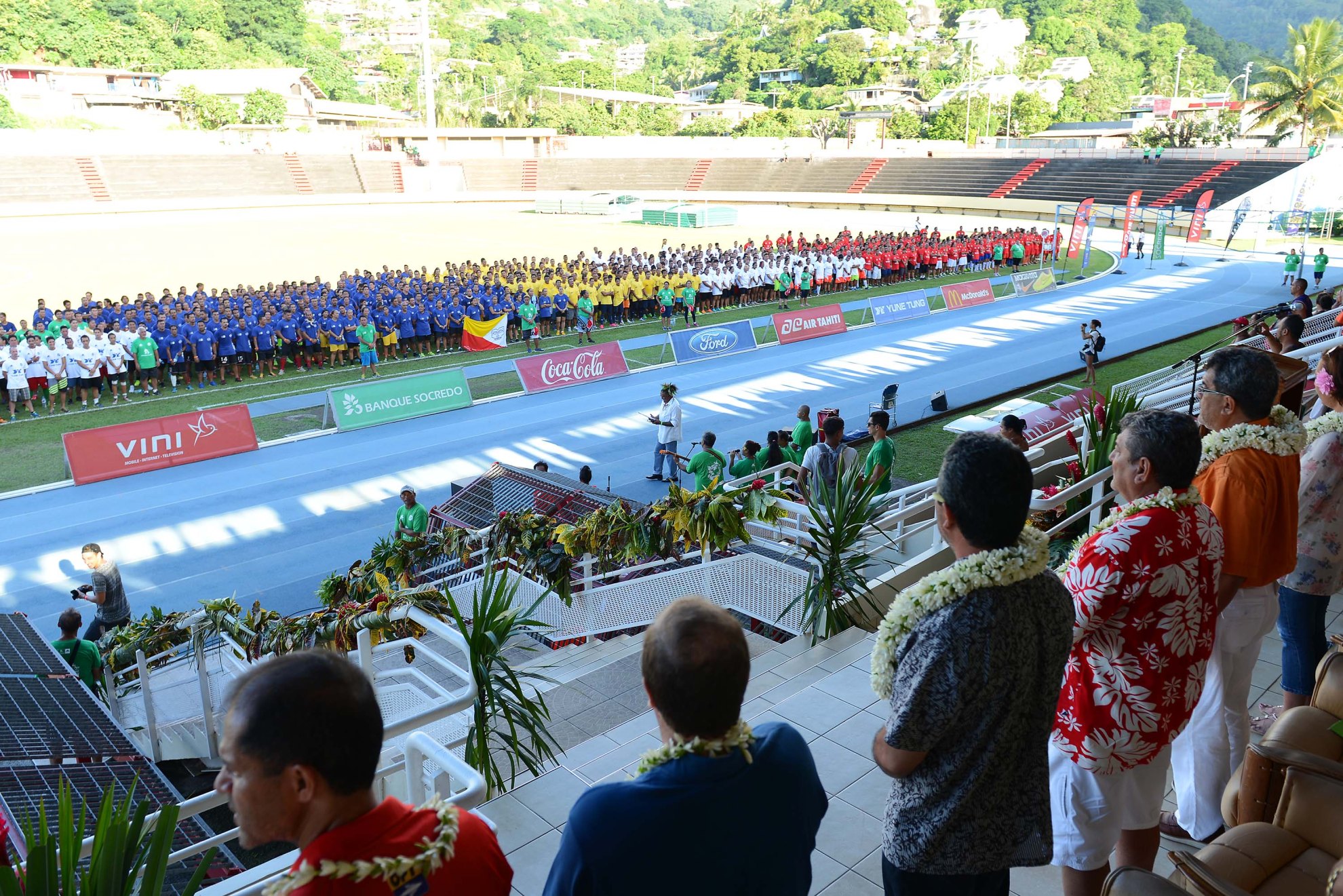Les délégations défilent aux couleurs de leur archipel @kirvanb