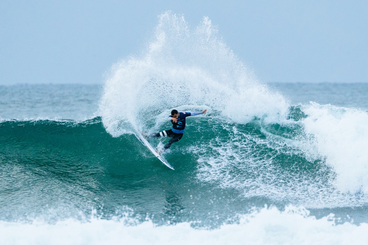Un début de saison tonitruant pour Michel Bourez, avec deux cinquièmes places